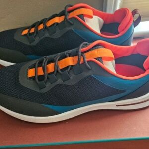 LORO PIANA MEN SNEAKERS SIZE 9/ 42 NEW IN BOX
